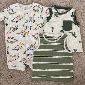 Carter's Dinosaur and Striped Baby boy bundle (9m)
